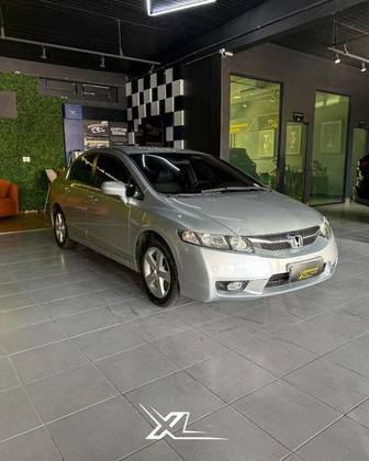 HONDA CIVIC 1.8 LXL 16V FLEX 4P AUTOMÁTICO HONDA CIVIC 1.8 LXL 16V FLEX 4P AUTOMÁTICO